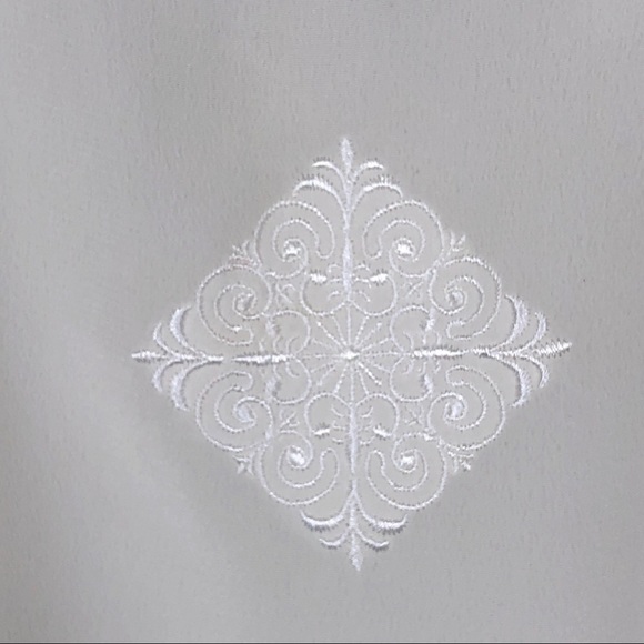 David Benjamin Embroidered Detail Vintage lightweight cream Blouse - Picture 3 of 8